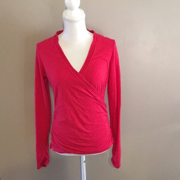 CAbi Tops - 🌸NWT CAbi Long Sleeve Curl Wrap Top